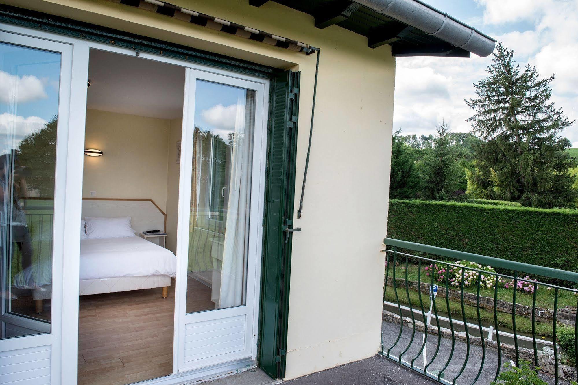 Logis Auberge Du Relais - Hotel & Restaurant Беренкс Экстерьер фото